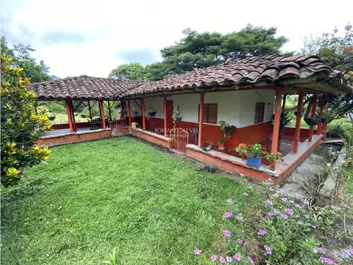 Finca de 91C en Quebrada Nueva, Sevilla