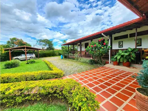 Casa Campestre via Armenia - Montenegro