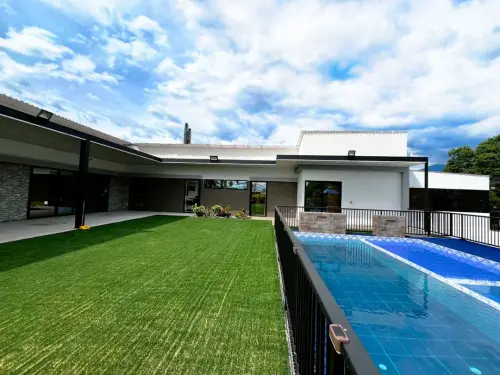 Casa vía Armenia al Club Campestre