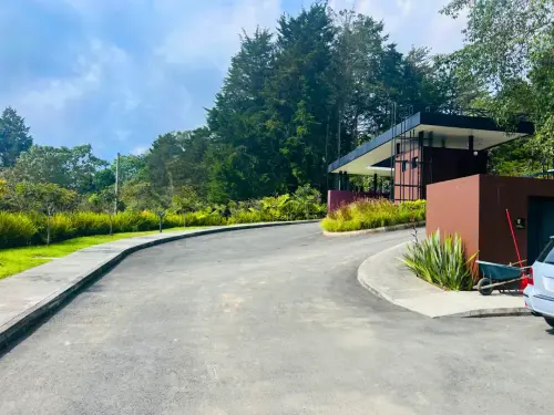 Lote en Altopiano, Envigado